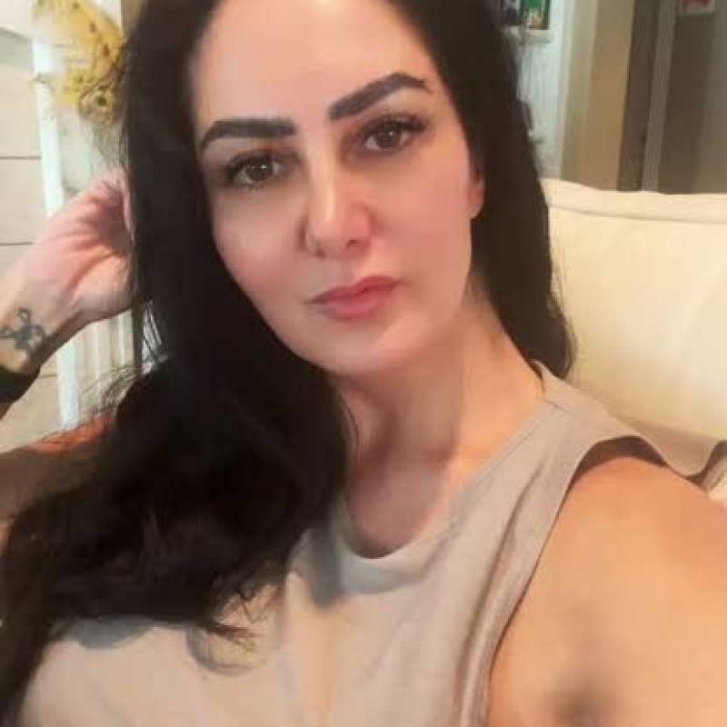 Hot Woman Veronica 31 from Italy