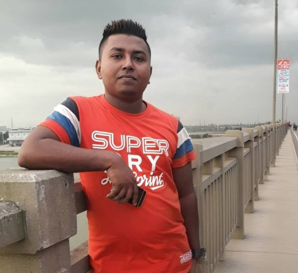 Sexy Uomo Emran Ahmed Issa 32 from Bangladesh