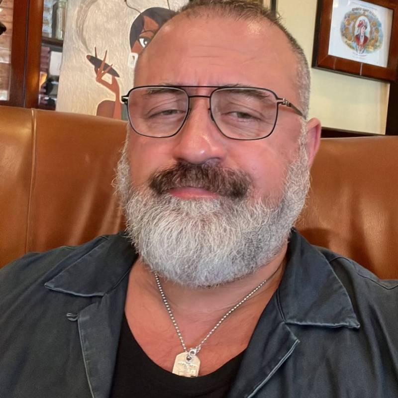 Senior Homme Greg Huston 62 from États-Unis