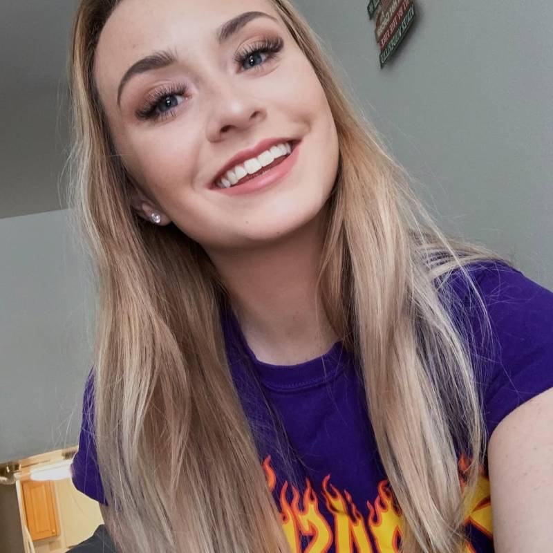 Single Woman Saron 30 from Netherlands