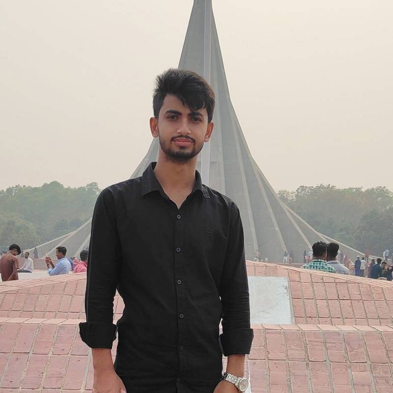 Jeune Étudiante Rafi 24 from Bangladesh