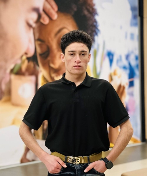 Mignonne Étudiante Asim 18 from Afghanistan