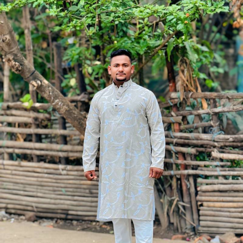 شابة طالبة Maruf 24 from Bangladesh