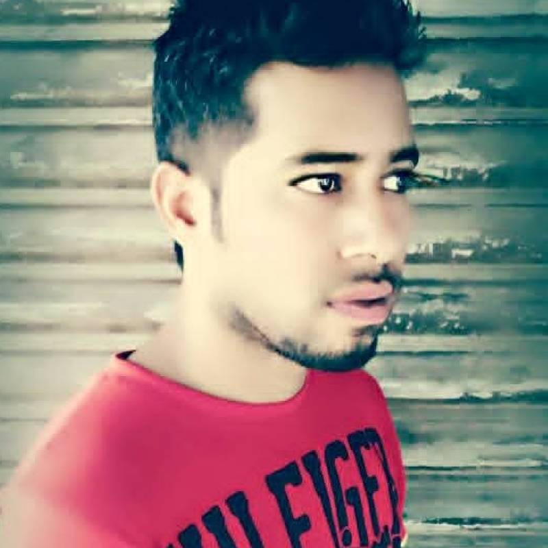 جذابة طالبة Md Tarek islam 24 from Bangladesh