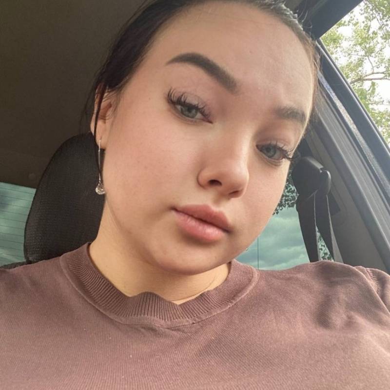 Heiß Frau Malika 25 from Belgium