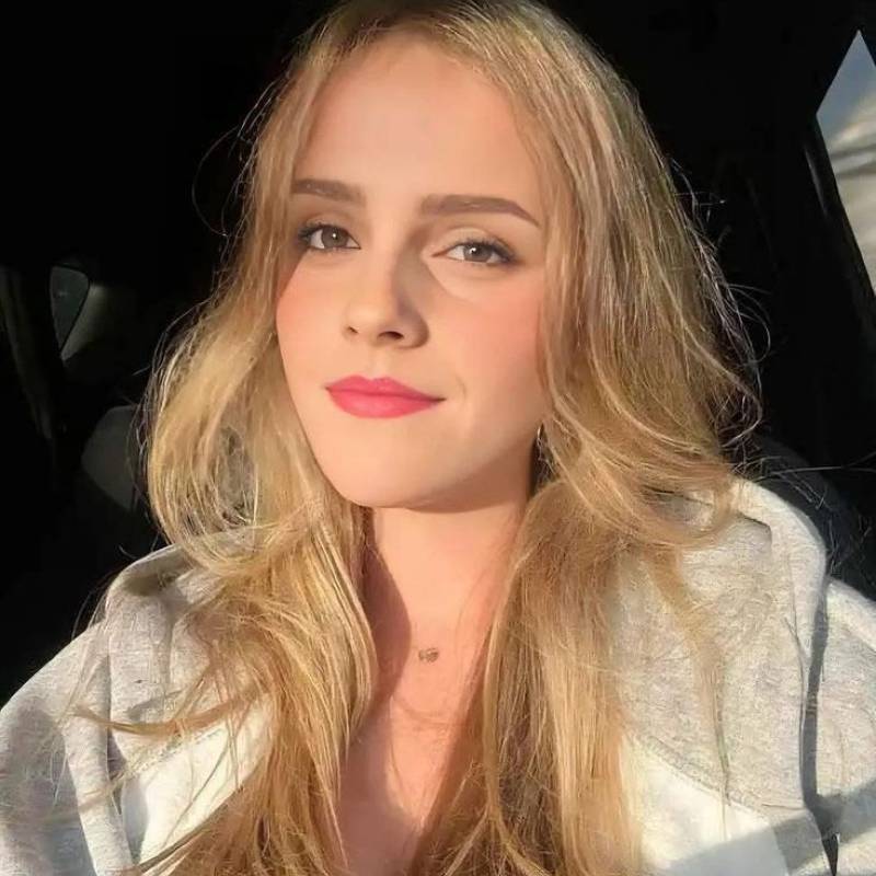 Красивая Женщина Danielle 32 из Соединенные Штаты