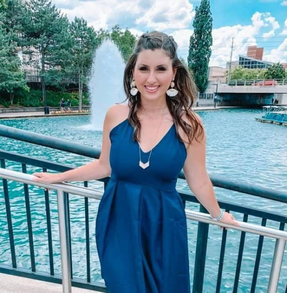 Attractive Woman Elizabeth Friedman 36 from Yemen