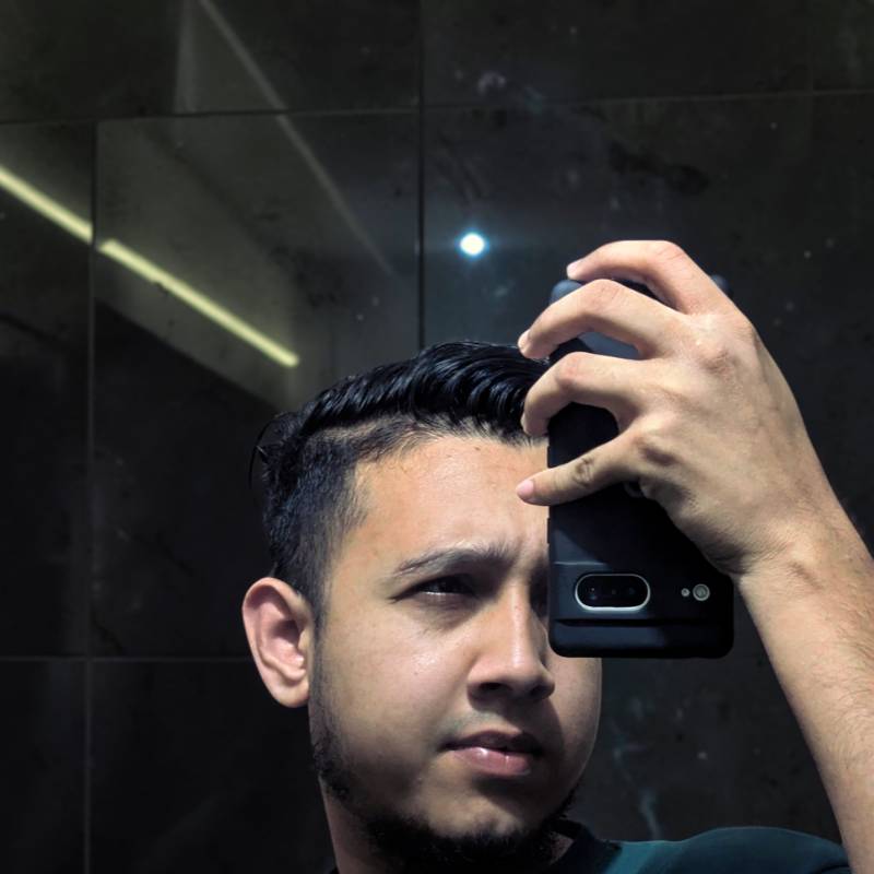 Hermosa Hombre Sanjid 25 from Bangladesh