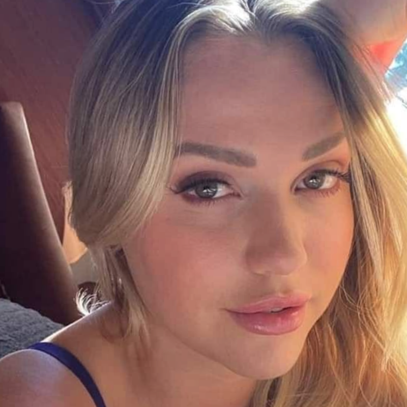 Single Lady lily 35 from United Kingdom