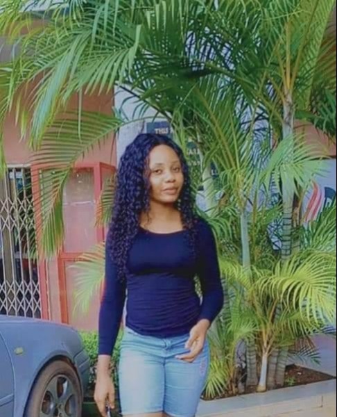 Single Girl Daniela 27 from Togo