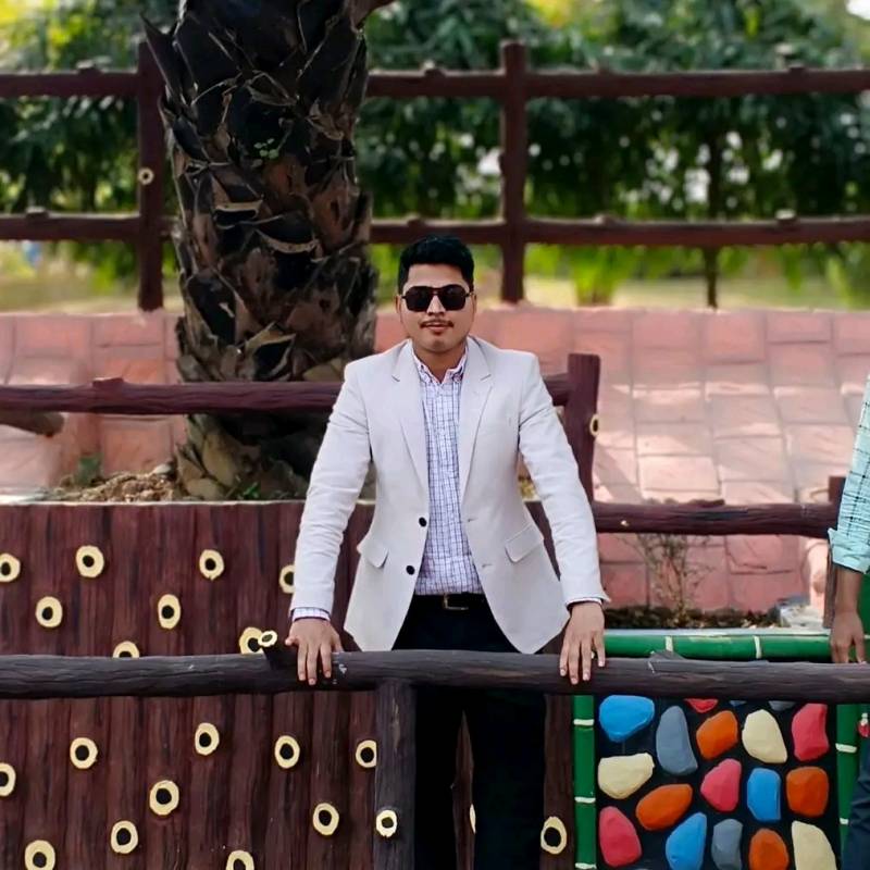 Hot Guy Mustakim 26 from Bangladesh