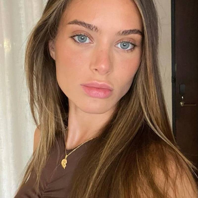Beautiful Woman Samba 27 from United States