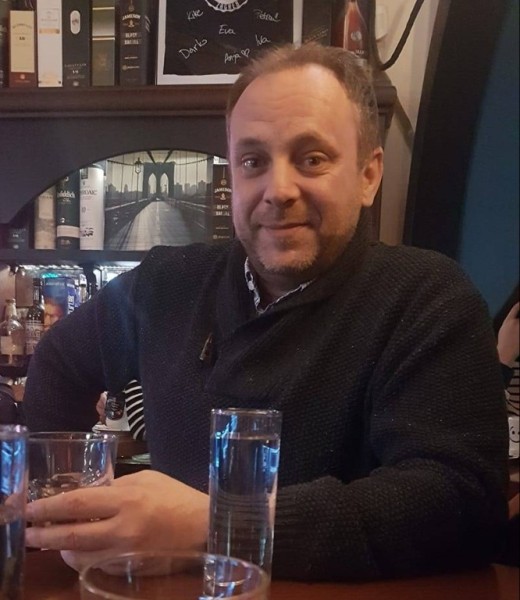 Mature Gentleman aram 65 from États-Unis