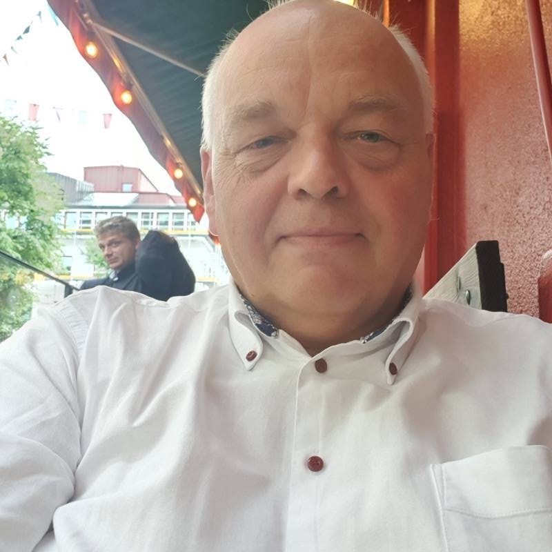 Mature Homme Magnus 60 from Suède