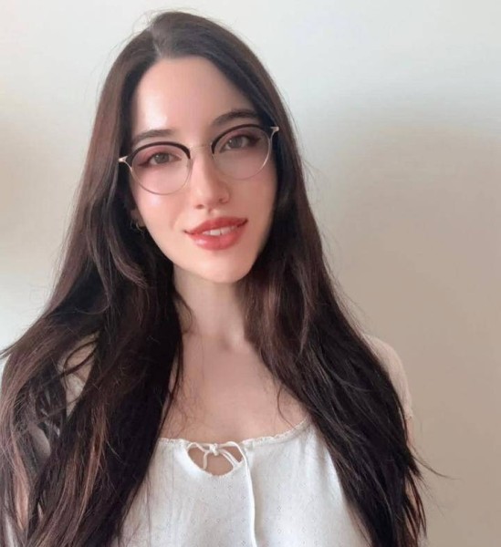 Очаровательная Женщина Laura 39 из Соединенные Штаты
