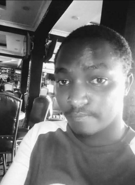 Hot Guy Denis 33 from Kenya