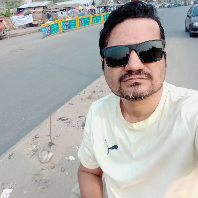 Atraente Cavalheiro Shuman 36 from Bangladesh