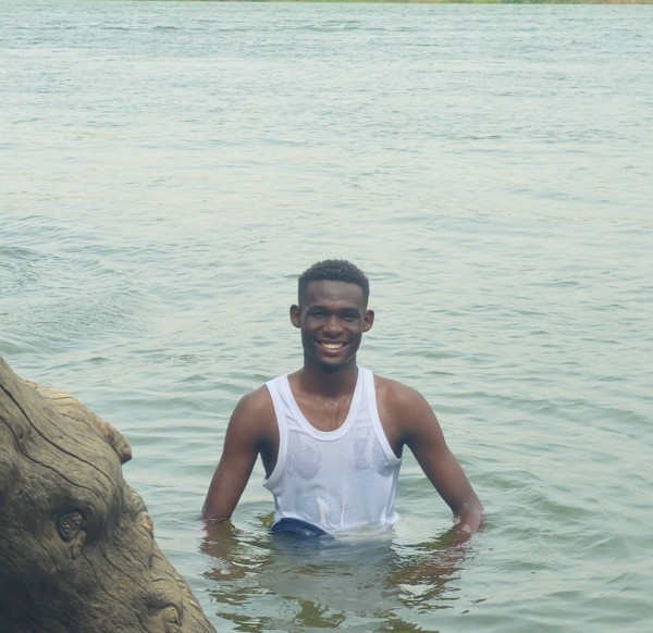 Cute Student Omer Ali 21 from Sudan