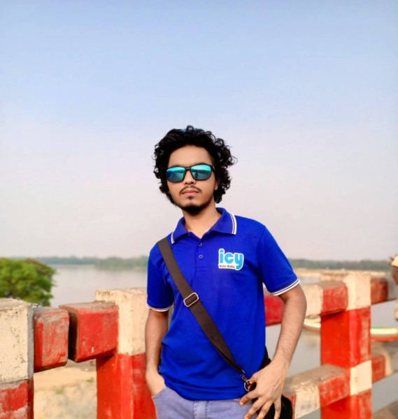 Pretty Student Mdhassan 23 from Bangladesh