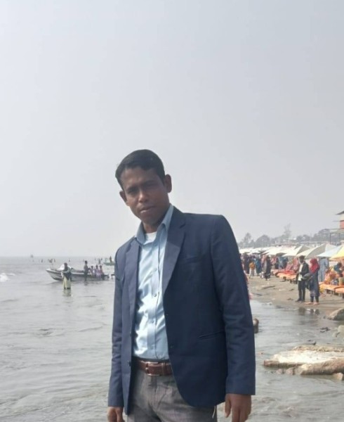 Atractiva Caballero Goutam Madhu 38 from Bangladesh