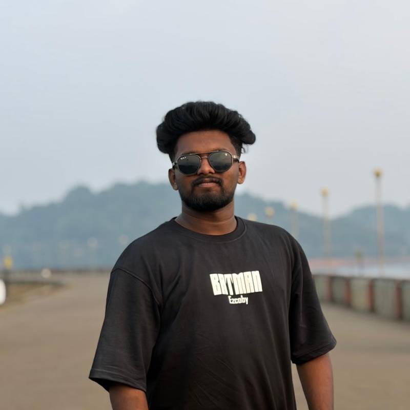 Mooi Student Vishnu 22 from India