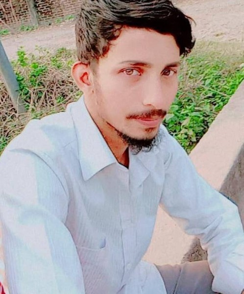Carina Studentessa MD Arif Hossain 21 from Bangladesh