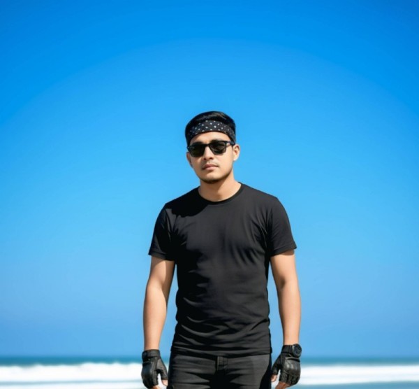 Hot Man Rasel 28 from Bangladesh