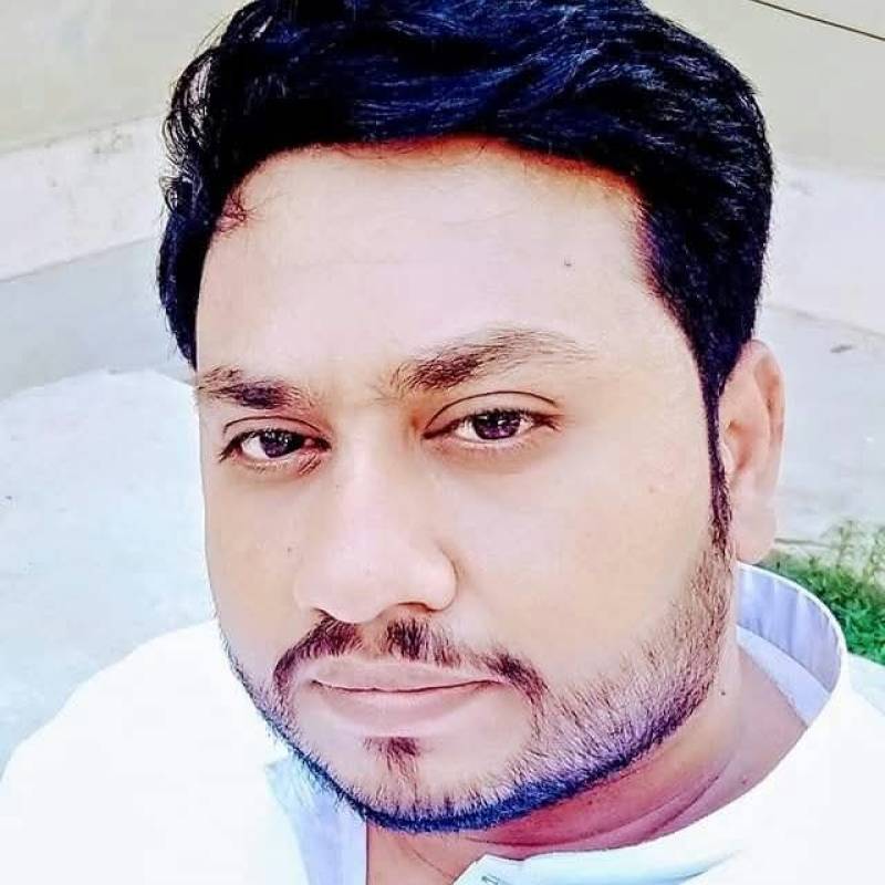 Charmant Man Jamal khan 37 from Pakistan