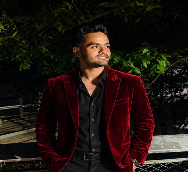 Single Man Noyon 25 from Bangladesh