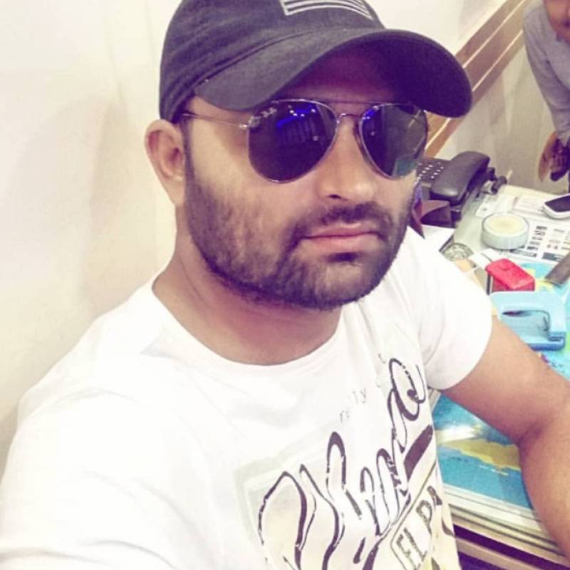 عازبة شاب Mahim khan 30 from Australia