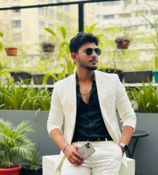 Pretty Boy Sheikh Mobarak Hossain 24 from Bangladesh