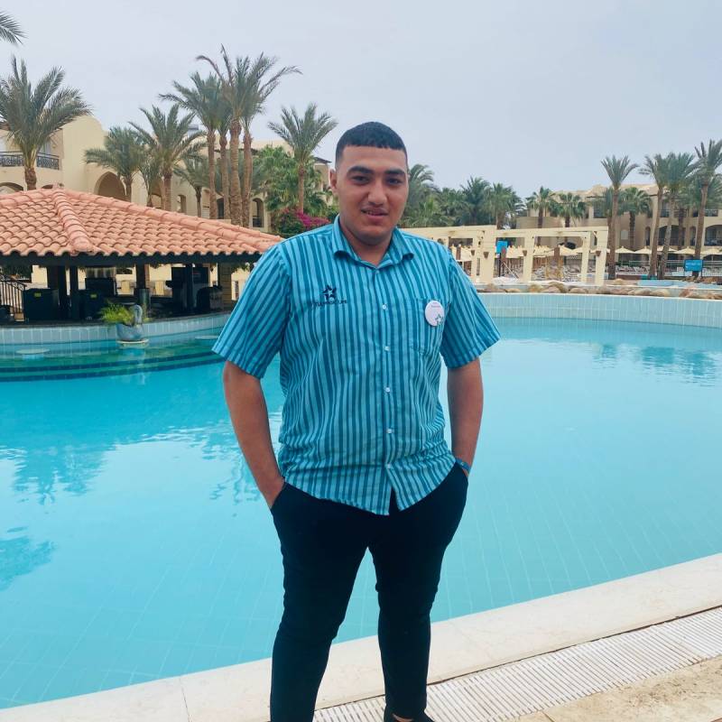 Hoş Öğrenci Fathi 23 from Mısır