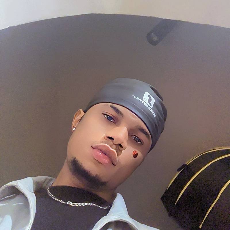 Vrijgezel Man K£LVIN 25 from Nigeria