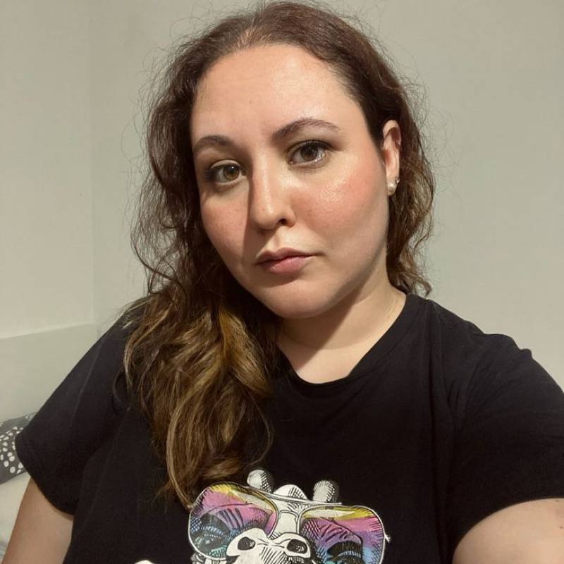 Attractive Woman Aria Ray 42 from Canada