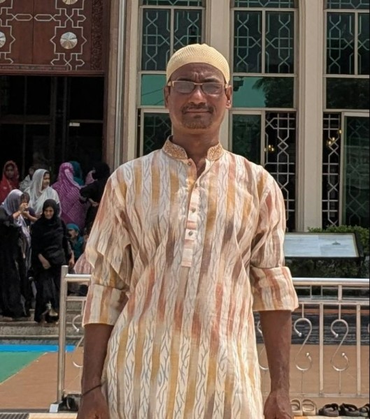 Attractive Man MD salim mahamud 44 from Bangladesh