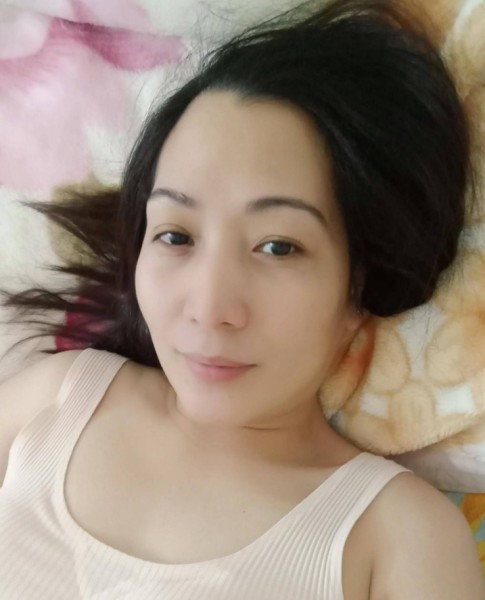 جذابة امرأة Christine 40 from الولايات المتحدة