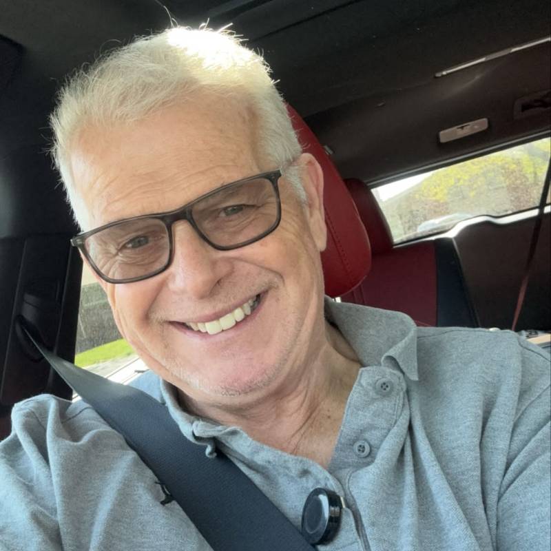 Mature Gentleman Patrick 54 from États-Unis