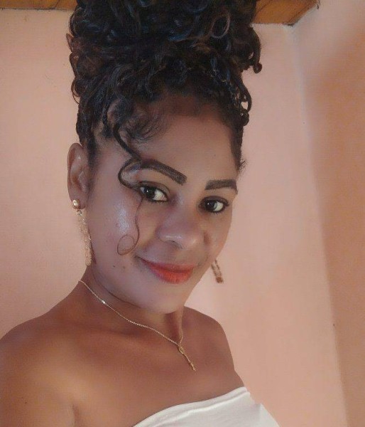 Beautiful Woman Hantalinz 30 from Madagascar