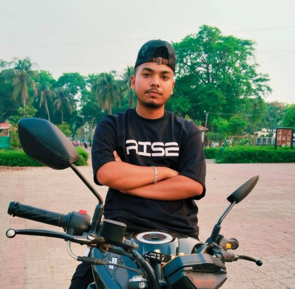 Pretty Student MD Golam Rabbani 21 from Bangladesh