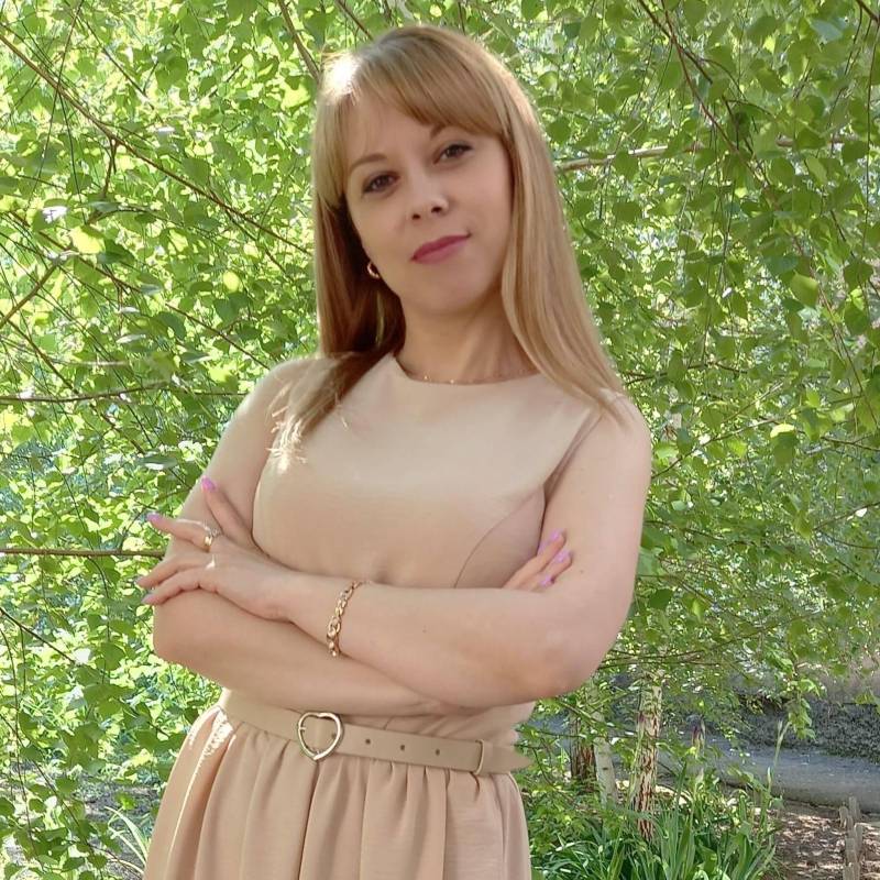 أنيقة سيدة Sarah 50 from المملكة المتحدة