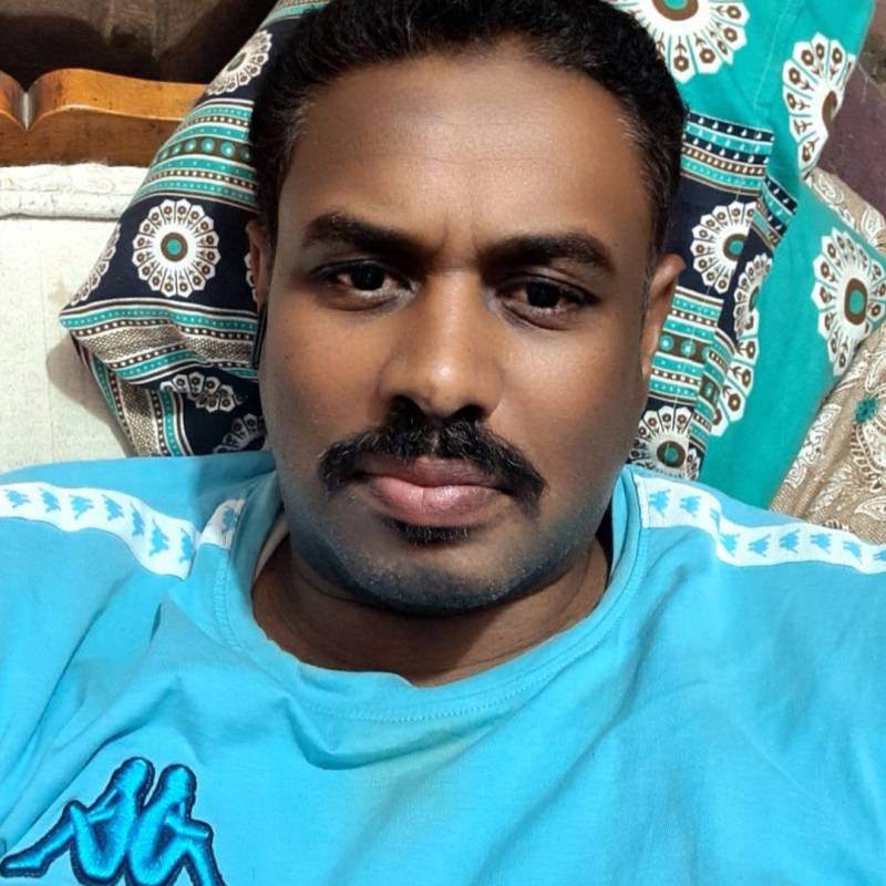 Bekar Beyefendi Moaiz 38 from Sudan