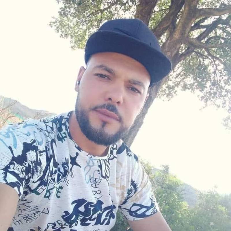 Sexy Uomo Abdou 33 from Algeria