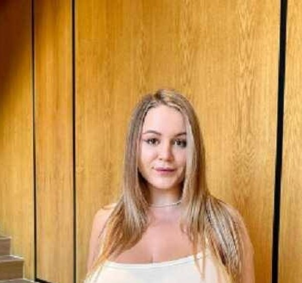 Single Woman CUTELOOKING4 36 from United States