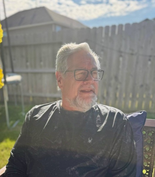 Elegant Gentleman Jonathan 68 from United States