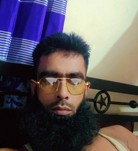Single Uomo Kobir 40 from Bangladesh