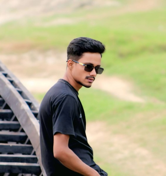 Mooi Student Shezan 24 from Bangladesh