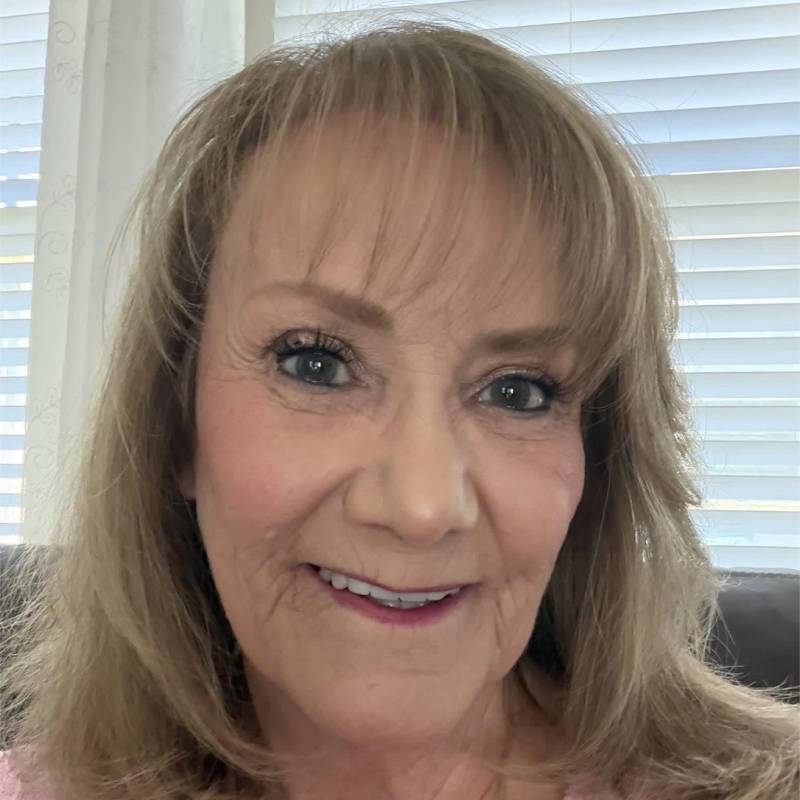Solteira Dama Rebecca 46 from Estados Unidos