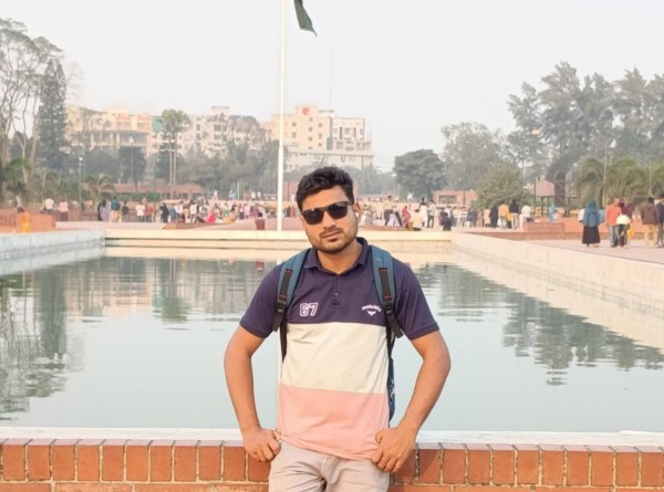 Hot Man Aminur 27 from Bangladesh