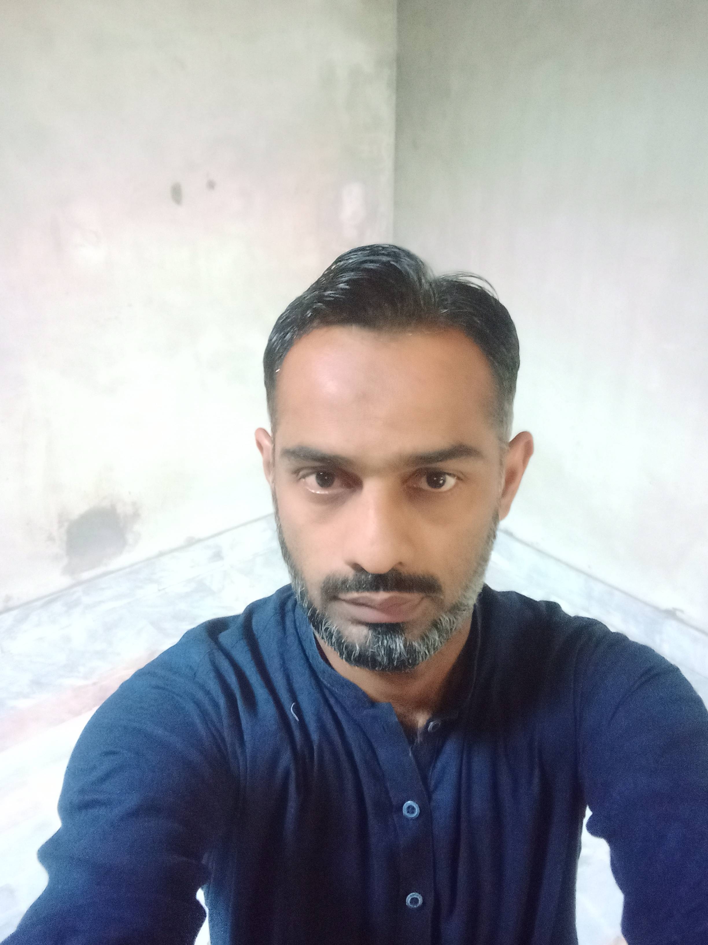 tahir98528