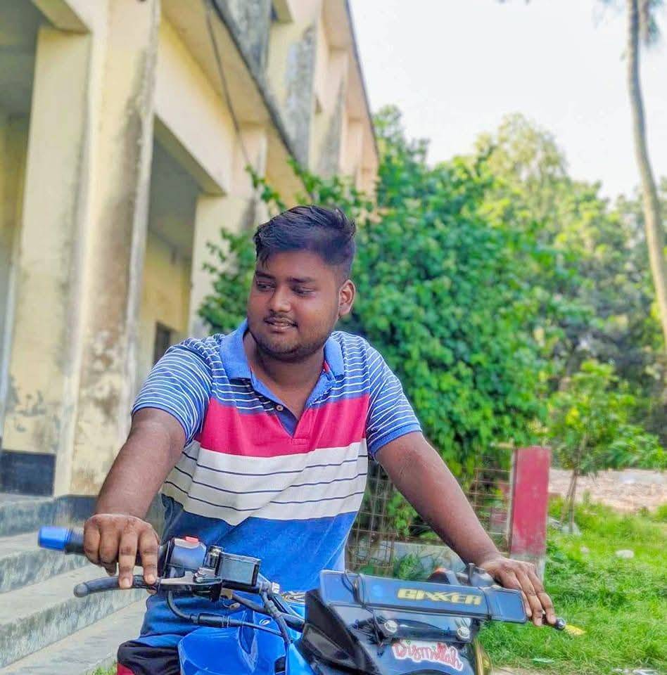 Tushir25777